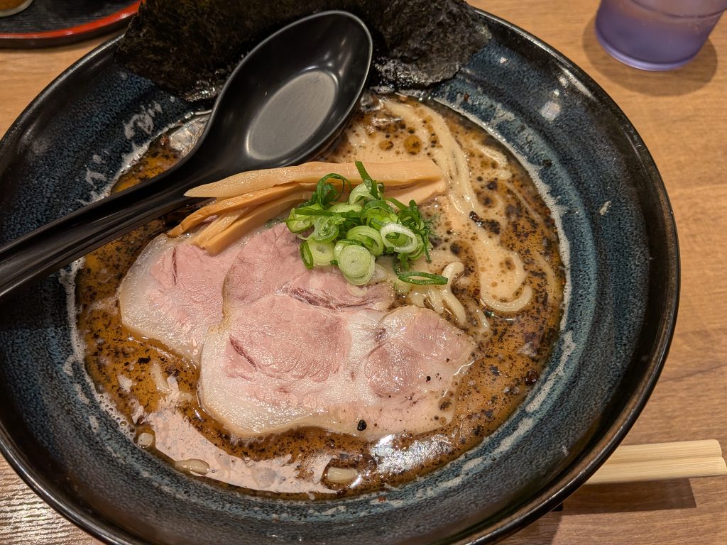 焦し煮干ラーメン