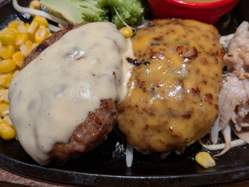 Wチーズハンバーグ